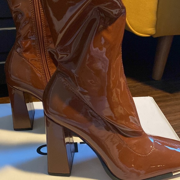 Women’s shoes.Color Brown.Size 8 - Picture 6 of 9